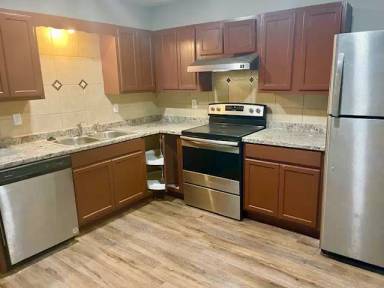 Main picture of 1015 N 14th St