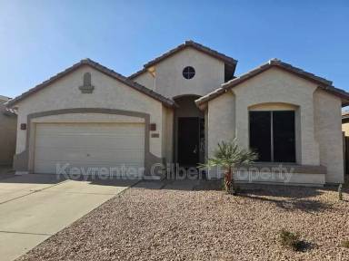 Main picture of 169 E Canary Ct