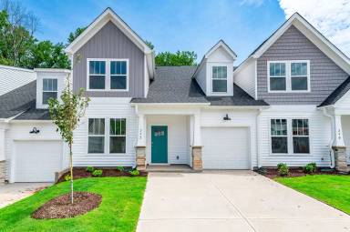 Main picture of 232 Woodhouse Way