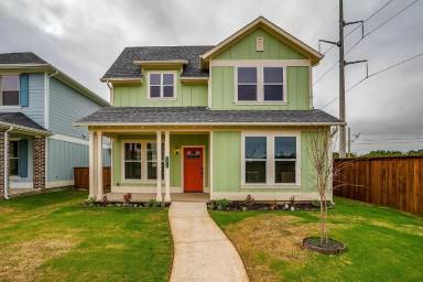 Main picture of 211 N Cardinal Ct
