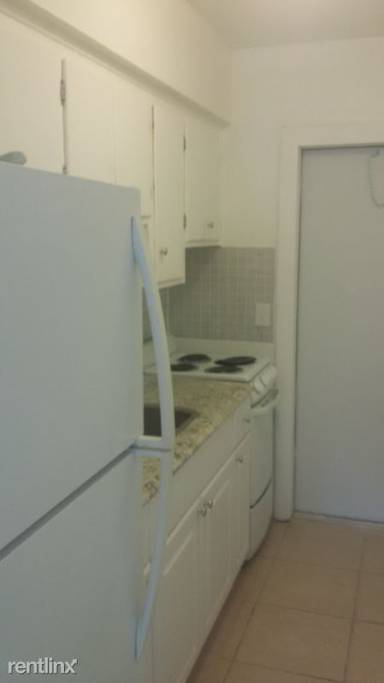 Main picture of 2451 NW 13th Ct
