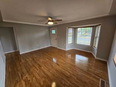 Main picture of 4523 N 16th St