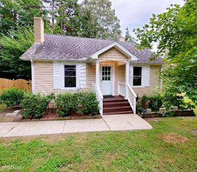 Main picture of 214 Oakdale Rd