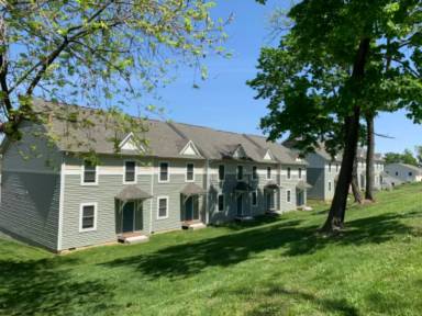 Main picture of 305 2nd St