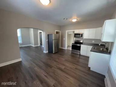 Main picture of 905 N Governor St