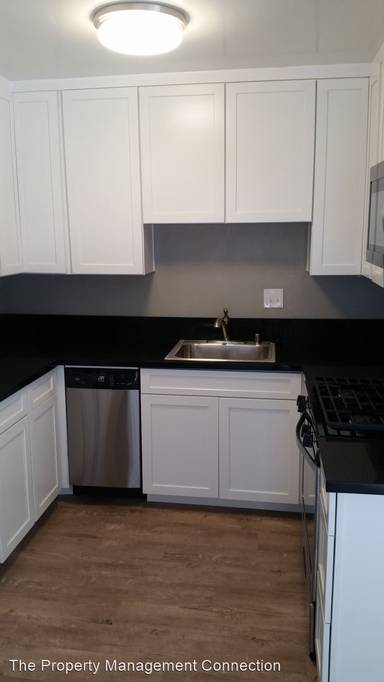 Main picture of 7627 Newlin Ave