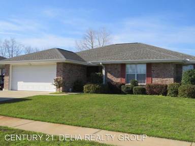 Main picture of 1202 Green Briar St