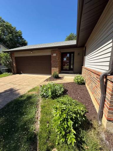 Main picture of 17 Hurstfield Ct