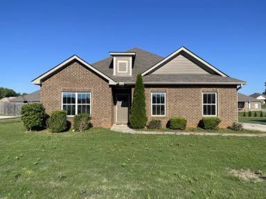 Main picture of 108 Grip Dr