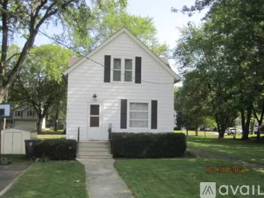 Main picture of 739 Garfield Ave