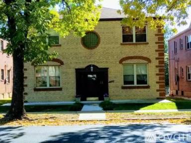 Main picture of 5604 Chippewa St