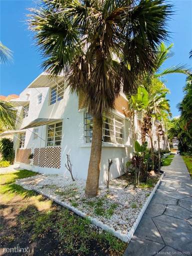 Main picture of 10084 W Bay Harbor Dr