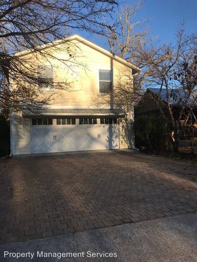 Main picture of 206 S Bowie St