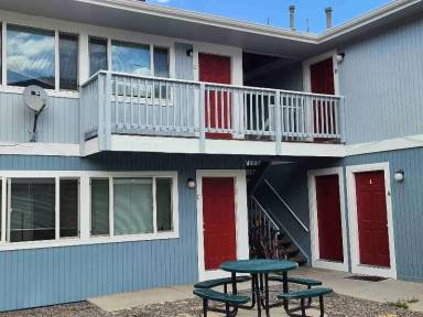 Main picture of 945 30th St