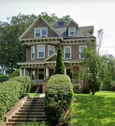 Main picture of 912 Bellevue Ave