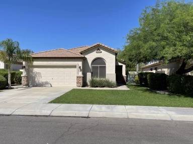 Main picture of 956 W Desert Broom Ct