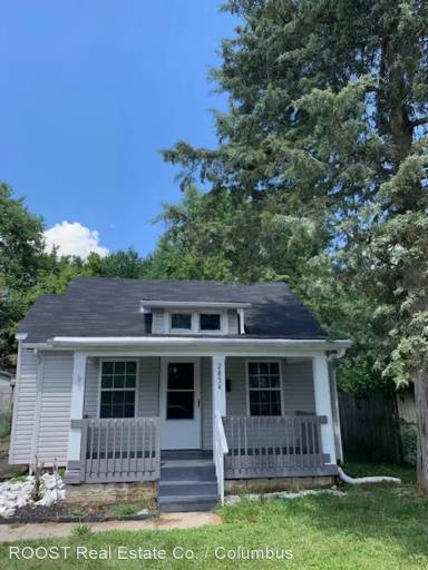Main picture of 2906 E 11th Ave
