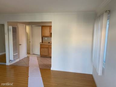 Main picture of 200 W Maple St