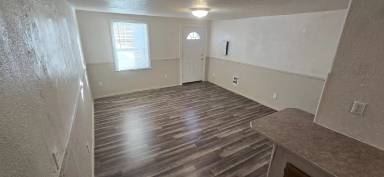 Main picture of 348 Division St