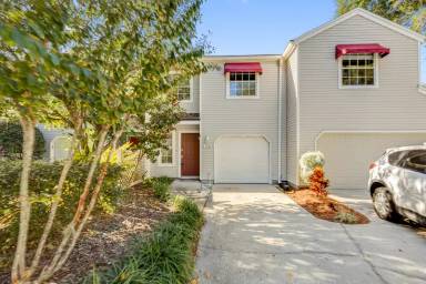 Main picture of 122 Sand Castle Way