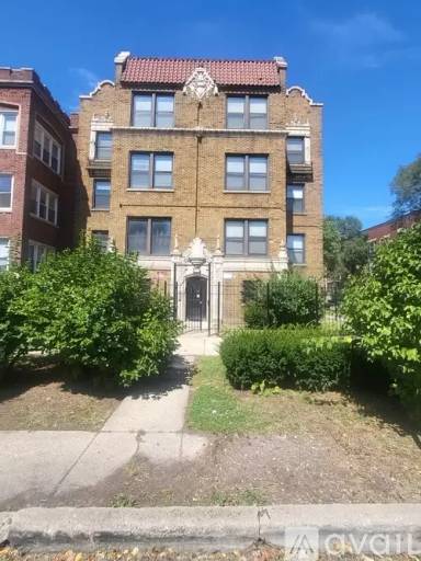Main picture of 4400 W Washington Blvd
