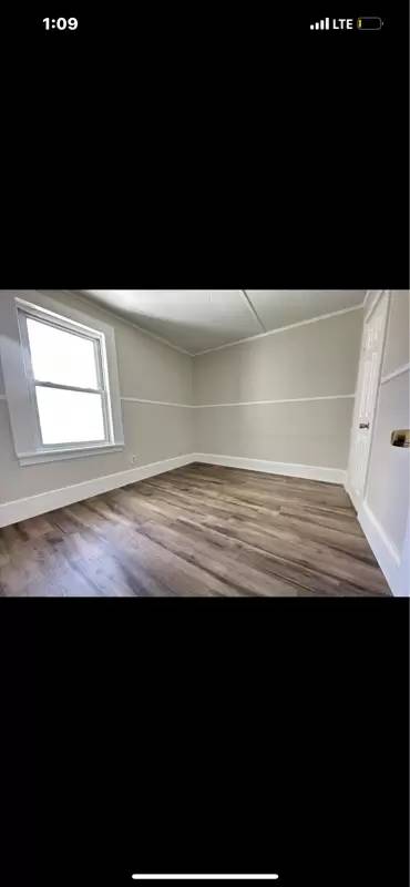 Main picture of 47 Lens St