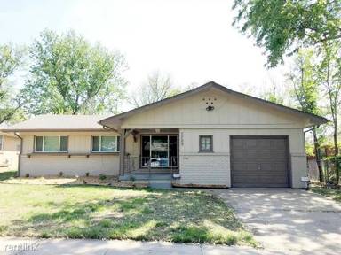 Main picture of 7709 E Gilbert St