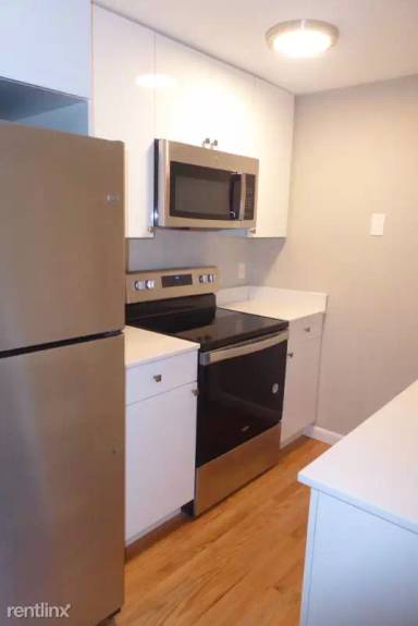 Main picture of 50 Evergreen St