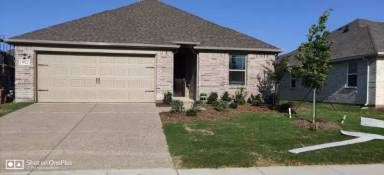 Main picture of 4004 Mockingbird Ln