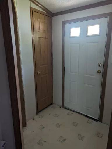 Main picture of 8 Geer Rd