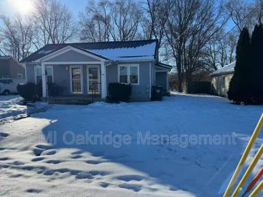 Main picture of 446 N Madison St