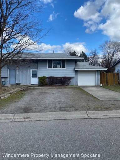 Main picture of 1009 S Robie Rd