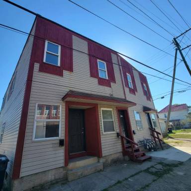Main picture of 63 E Stevens St