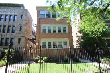 Main picture of 4740 N Malden St