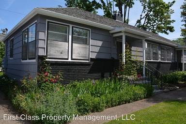 Main picture of 5725 N Montana Ave
