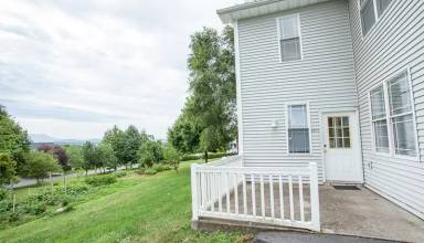 Main picture of 1321 Mount Clinton Pike