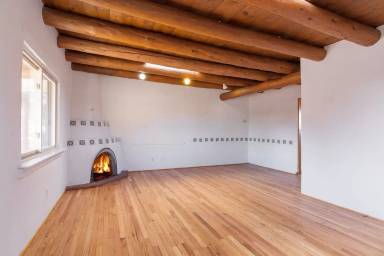 Main picture of 406 Cortez Pl