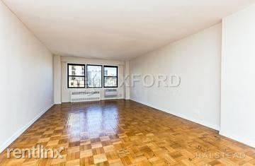 Main picture of 215 W 101st St