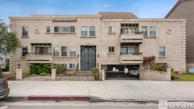 Main picture of 4466 Coldwater Canyon Ave