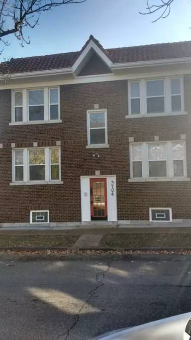Main picture of 3706 Hereford St