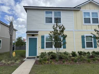 Main picture of 8232 Watercourse Way