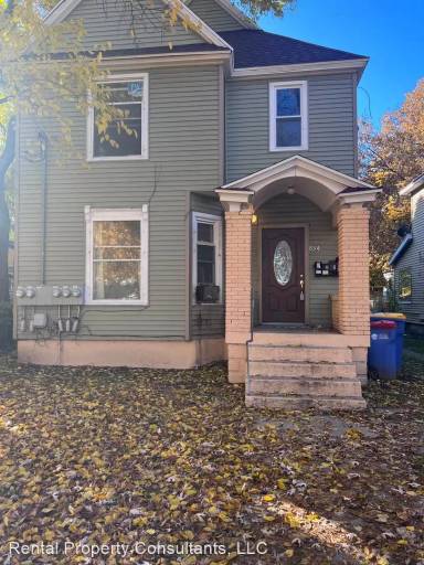 Main picture of 854 Prince St SE