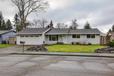 Main picture of 19260 SW Vista St