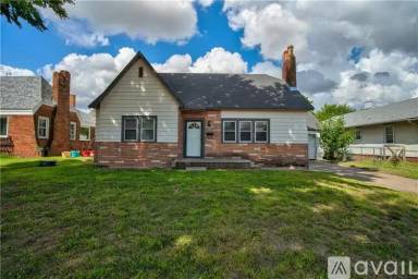 Main picture of 1705 8th St