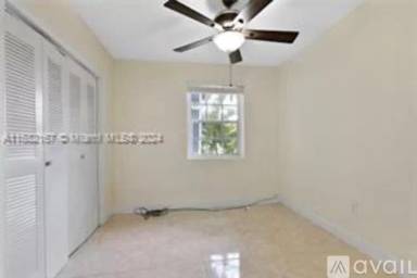 Main picture of 450 NW 40th Ct