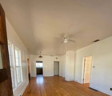 Main picture of 1520 Third South St