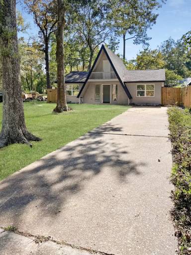 Main picture of 408 Commanche Rd
