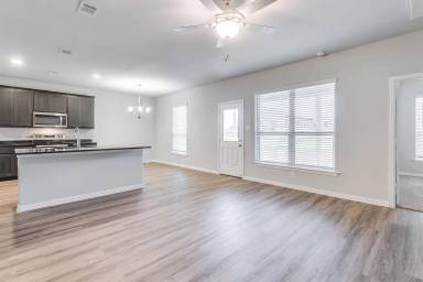 Main picture of 10312 Fort Ewell Trl