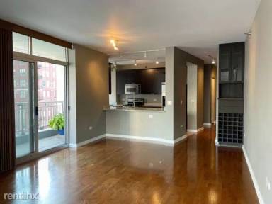 Main picture of 330 W Grand Ave Apartments