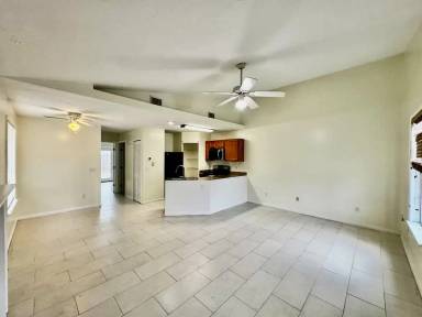Main picture of 3918 Raven St